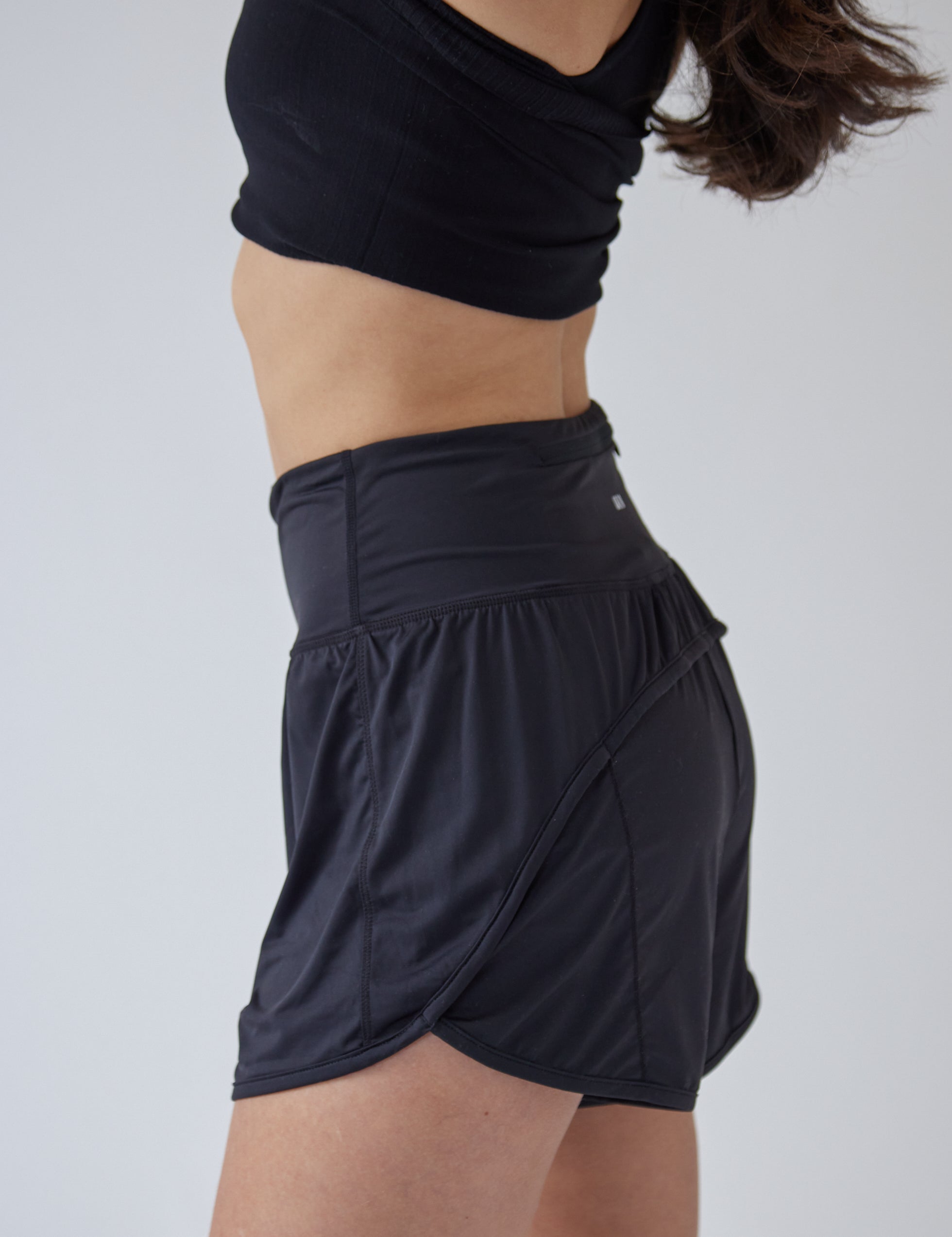Oum Sprinter Shorts - Black